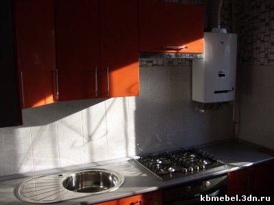 кухня с газовой колонкой. Как работают газовые колонки на кухне